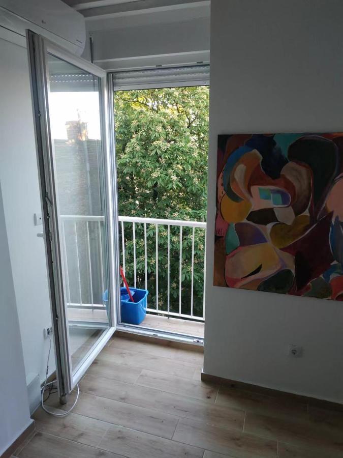 Apartment Hermes Белград Екстериор снимка